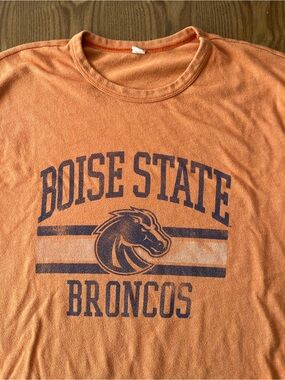 Vintage Boise State Broncos Short Sleeve Graphic Tee Orange